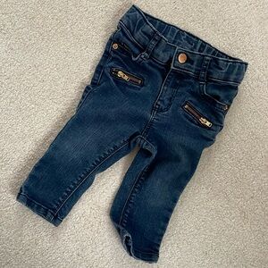 Super cute zipper jeans